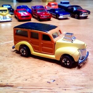 Hot wheels 1940 Ford woodie